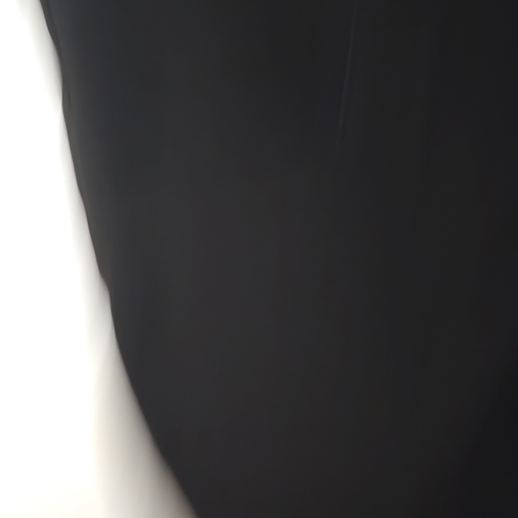 Kate & Mallory Black Capris - Picture 2 of 2